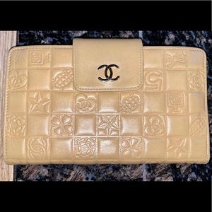 Chanel Icon Lambskin Kiss Lock Long Wallet